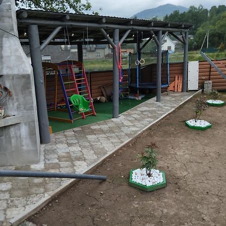 Appartement У Ондраша à Yasinya Extérieur photo